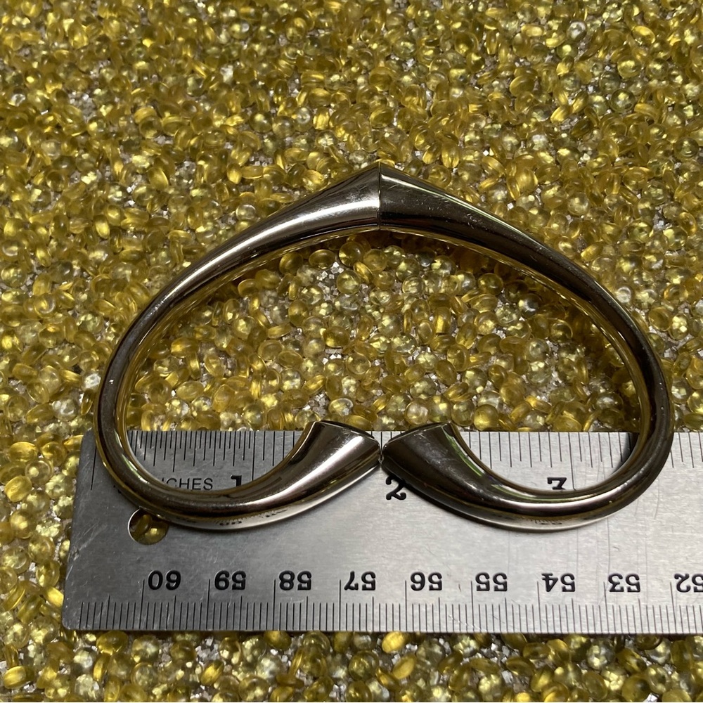 Heart Shape Bracelet - Picture 9 of 11